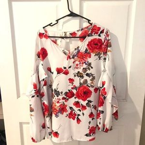 Ladies ruffled sleeve top